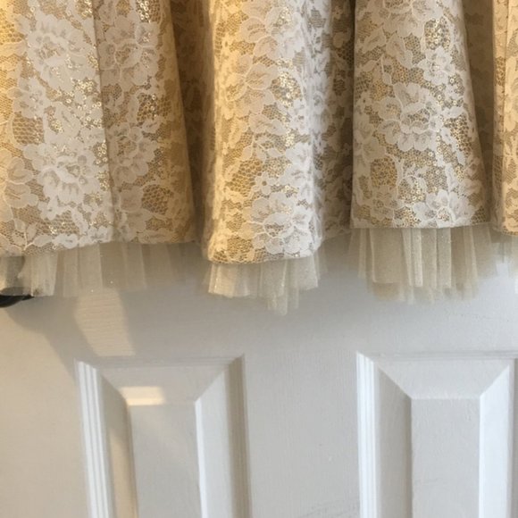🦋Girls Lace & Ivory Gold Formal Wedding Easter Party Dress Sz 16 - Picture 5 of 7